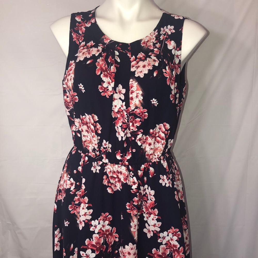 ELLE DRESS! - Picture 2 of 10